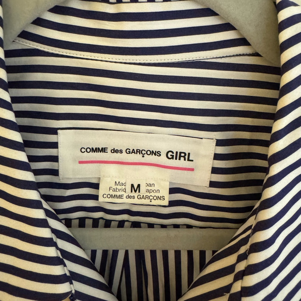 Comme des Garcons Girl Navy and White Striped Peter Pan Collar Shirt- Medium - Picture 5 of 5